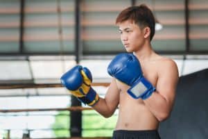 ผู้ชายอยากเป็นนักมวยมืออาชีพ จึงมาเรียนต่อยมวยที่นนทบุรี