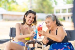 หลังตัดสินใจได้ว่าวันแม่เที่ยวไหนดี ลูกสาวก็พาแม่มา Staycation ที่โรงแรมในนนทบุรี