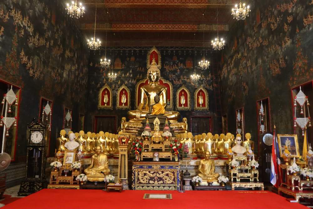 ภายในพระอุโบสถวัดเขมาภิรตารามราชวรวิหาร จังหวัดนนทบุรี