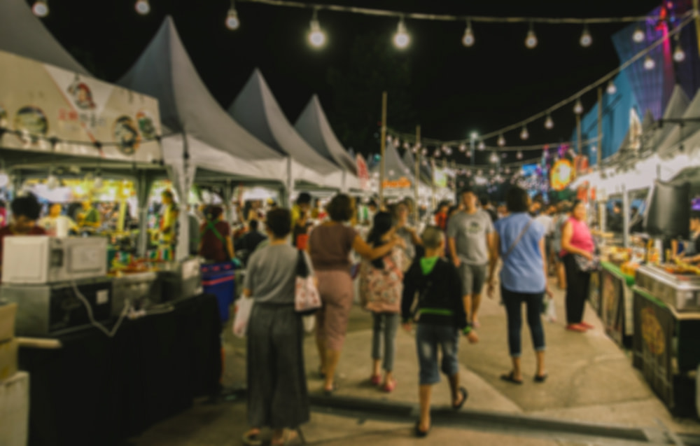 ตลาดนกฮูก ย่านเมืองนนท์ แหล่งเช็กอินที่สายตลาดกลางคืนต้องมา